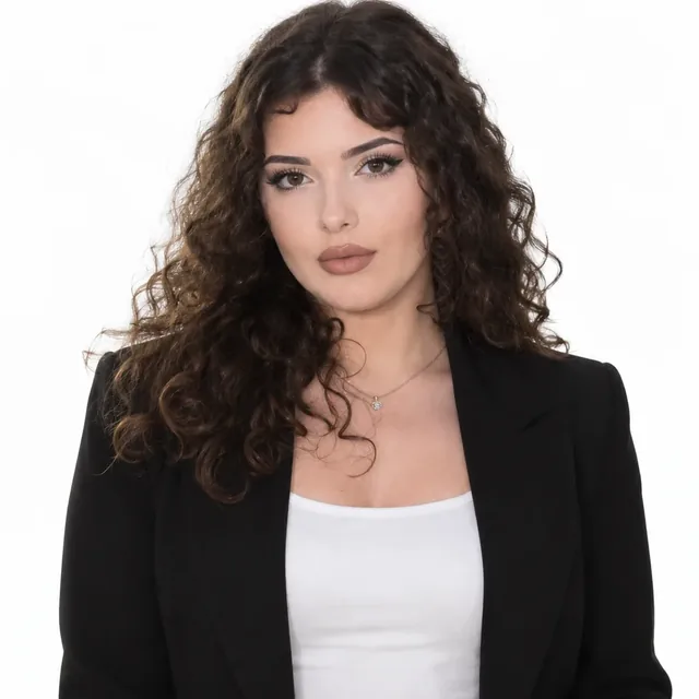Kiara Fari, rrugë për mjekësi 2023–2024